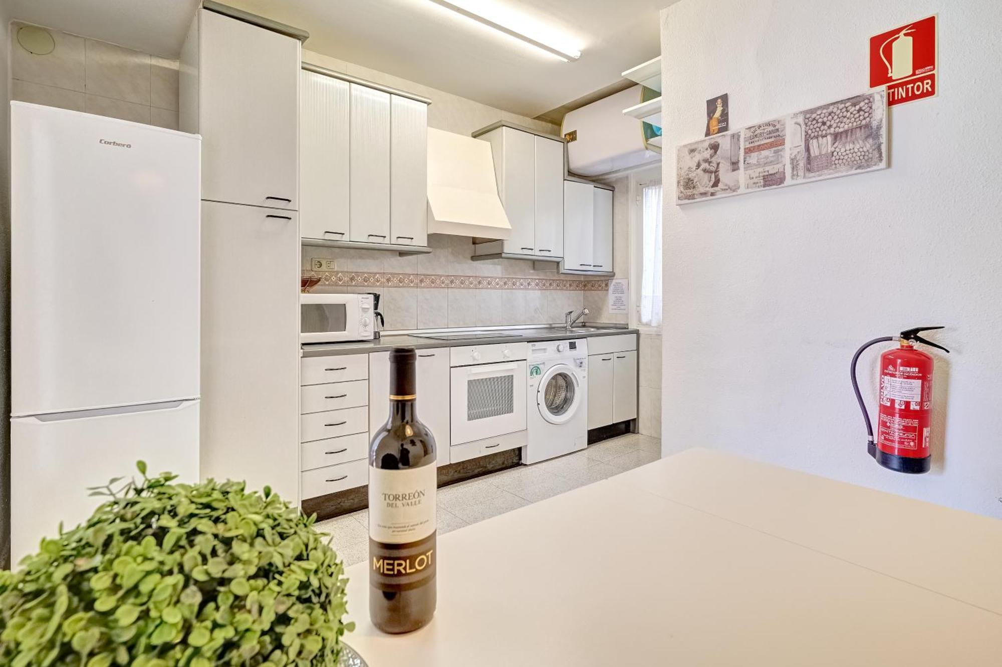Meson Pamplona By Clabao Apartment Exterior photo